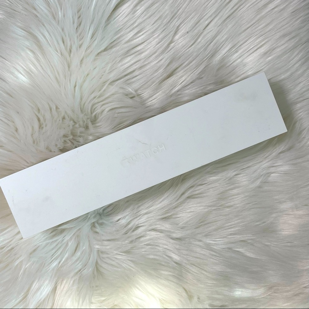 Empty Apple watch box